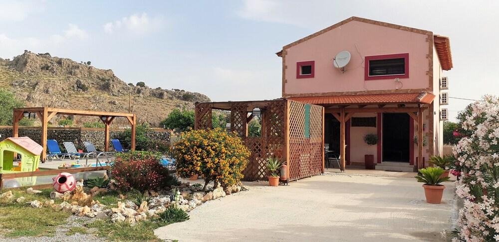 Stergios Villa *